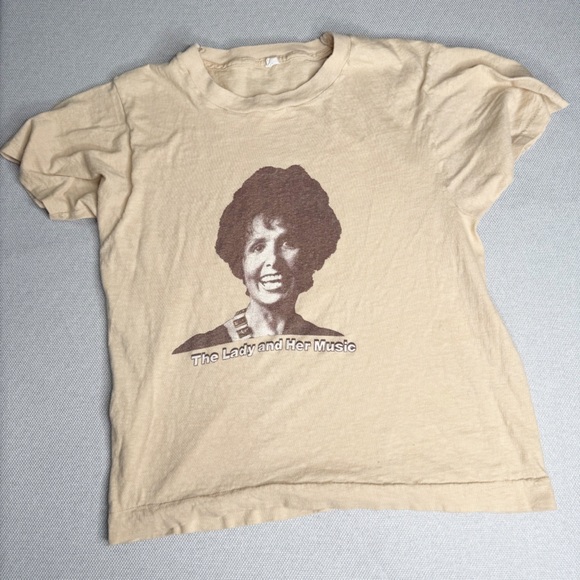 1970s Lena Horne‎ Tee Fits XS Slightly Cropped - Picture 2 of 9